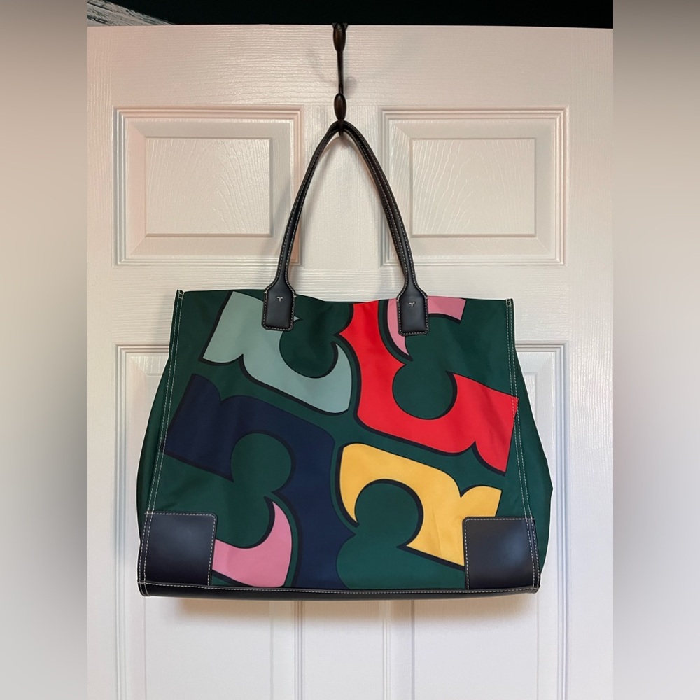 ✨NWT✨ Tory Birch Ella Printed Logo Tote, Malachite/318